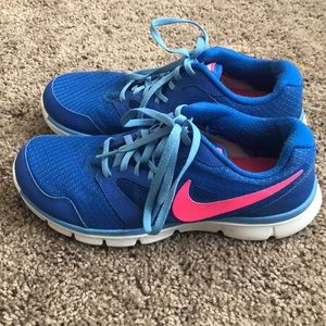 Nike size 8 shoes
